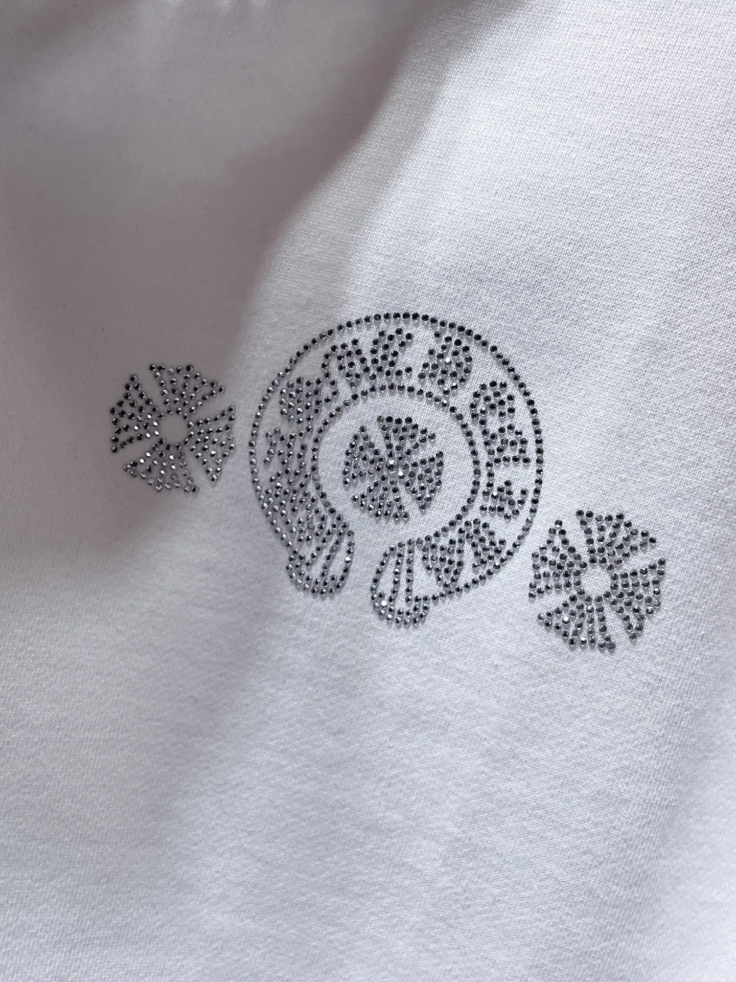 P270 Chrome Hearts Autumn and Winter 2025 Counter Synchronization Heavy-duty hot-drilled horseshoe Sanskrit letter cross Improved customized version 1:1 high-gram weight high-quality fabric Recommended color: white black Size: S, M, L, XL